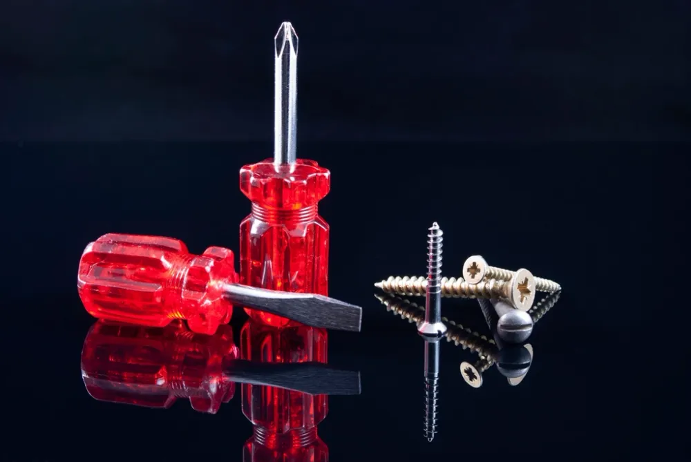 Easy DIY home repairs 2026: dripping taps, running toilets, squeaky doors