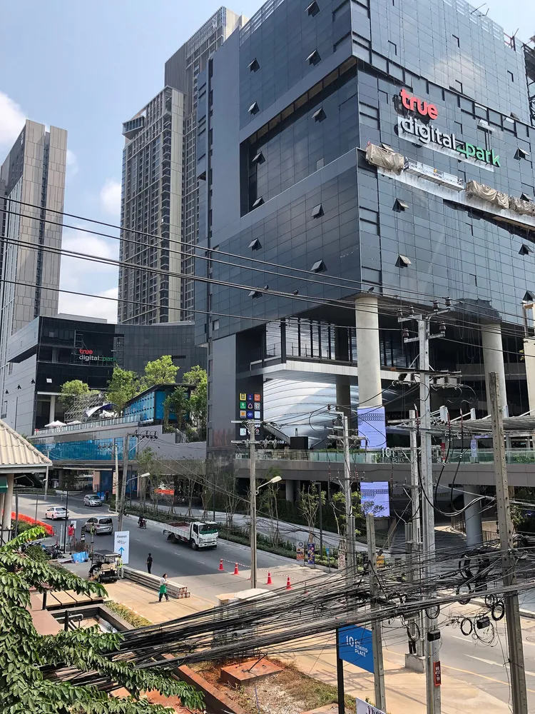 True Digital Park ย่านสุขุมวิท กรุงเทพฯ ศูนย์กลางสตาร์ทอัพและเทคโนโลยีดิจิทัลของไทย